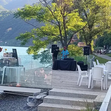 Luminoso Vista Σπίτι διακοπών Solto Collina
